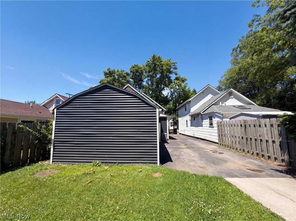 3407 Erin Avenue Property Photo 17