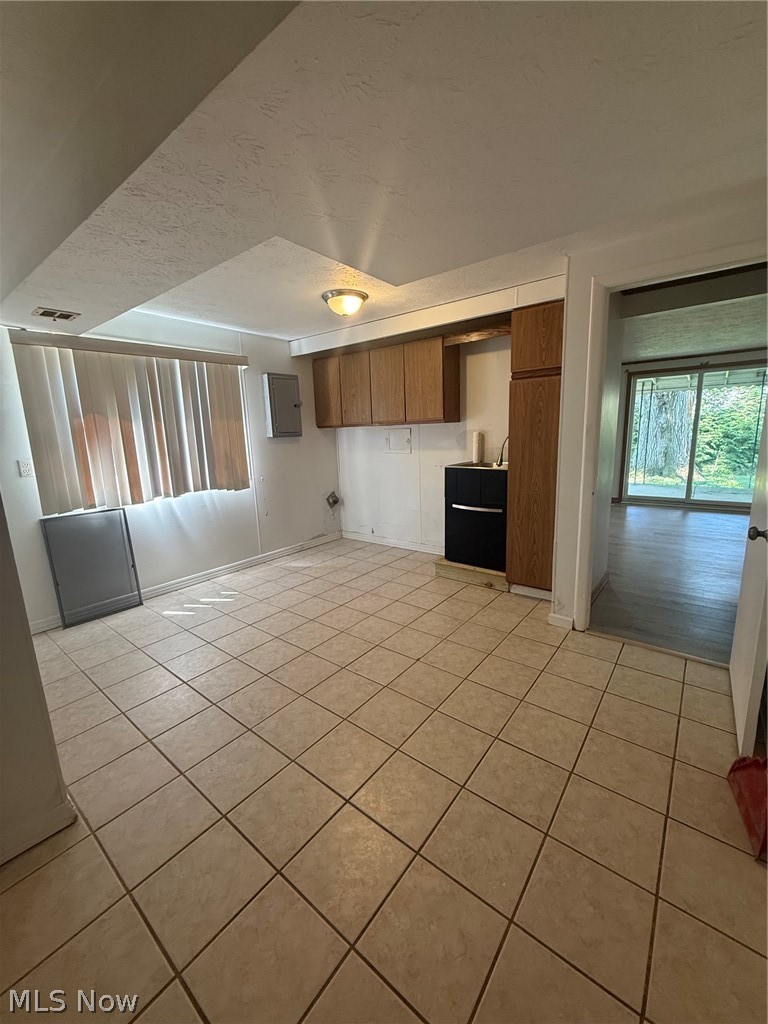 6580 Forest Glen Avenue Property Photo 10