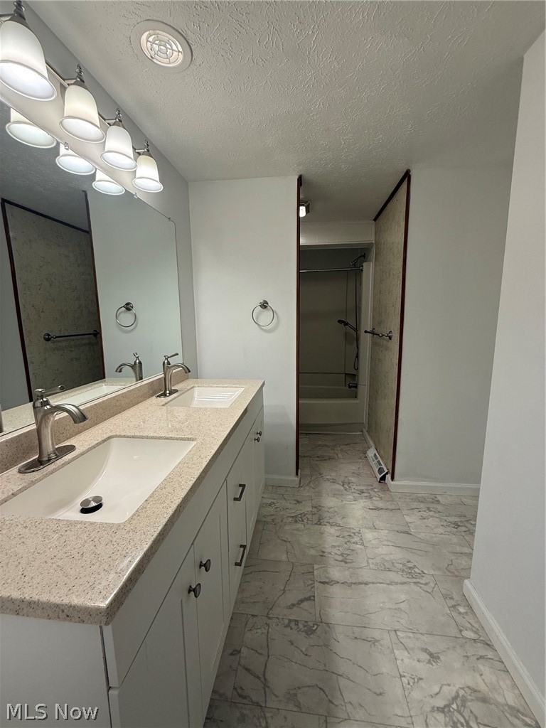 6580 Forest Glen Avenue Property Photo 13