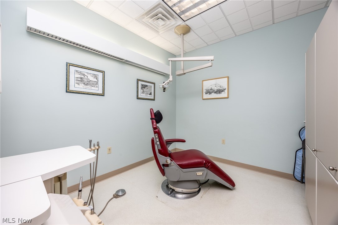 10 White Oak Professional Center Property Photo 12