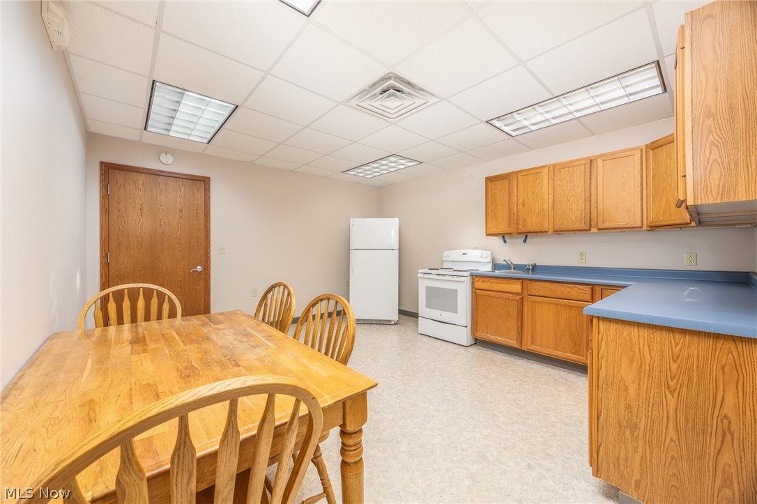 10 White Oak Professional Center Property Photo 29