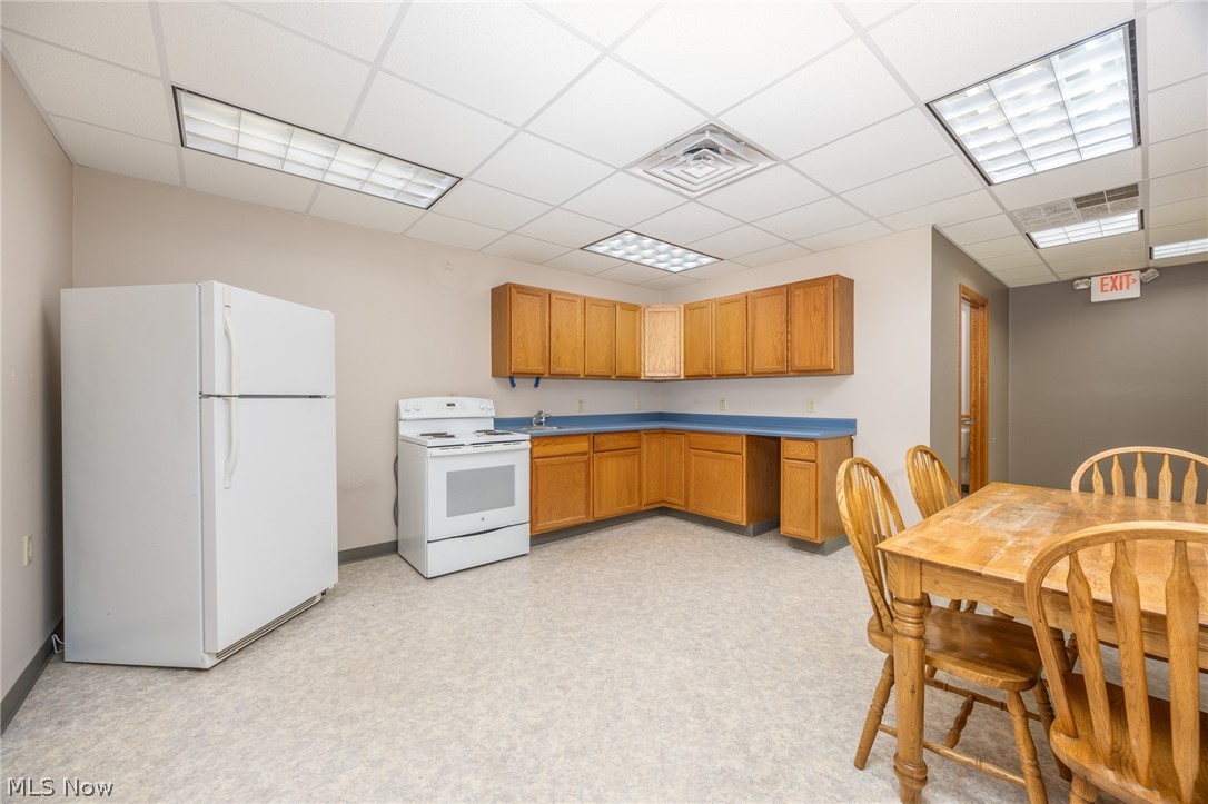 10 White Oak Professional Center Property Photo 30