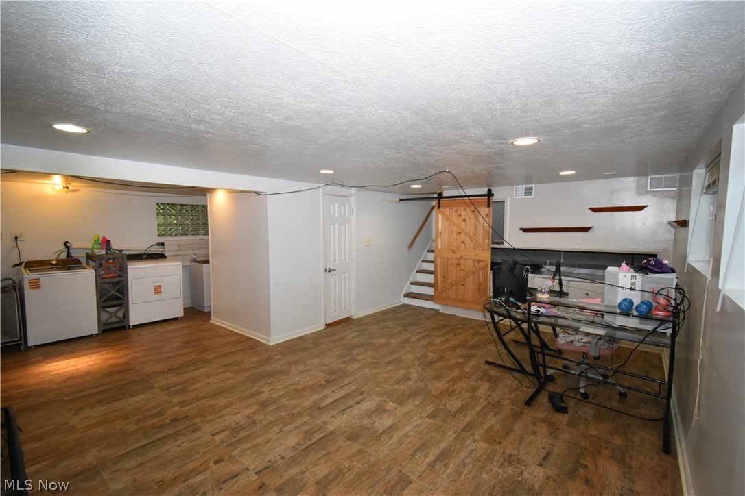 29663 Sutton Drive Property Photo 32