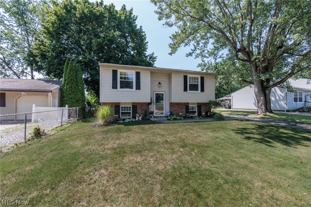 1404 Kendale Drive Property Photo 1