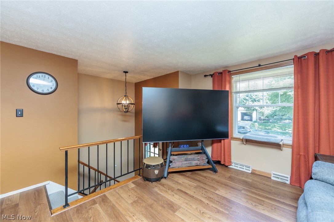 1404 Kendale Drive Property Photo 10