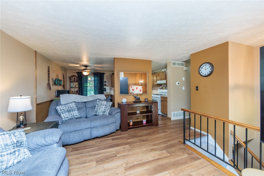 1404 Kendale Drive Property Photo 11