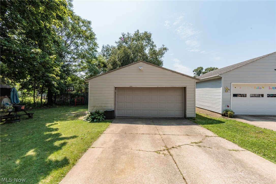 1404 Kendale Drive Property Photo 49