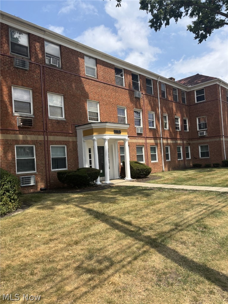 13825 Cedar Road 306A