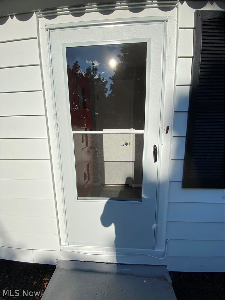 526 N Firestone Boulevard Property Photo 12