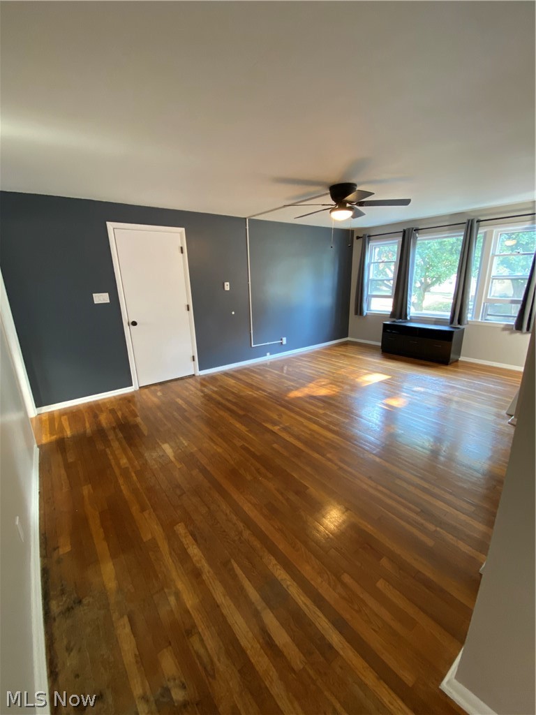 526 N Firestone Boulevard Property Photo 14