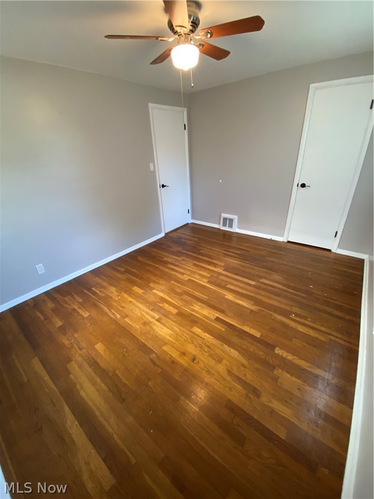 526 N Firestone Boulevard Property Photo 23