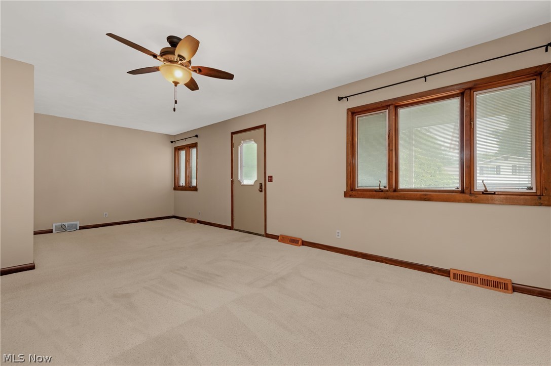 845 Jamestown Avenue Property Photo 6