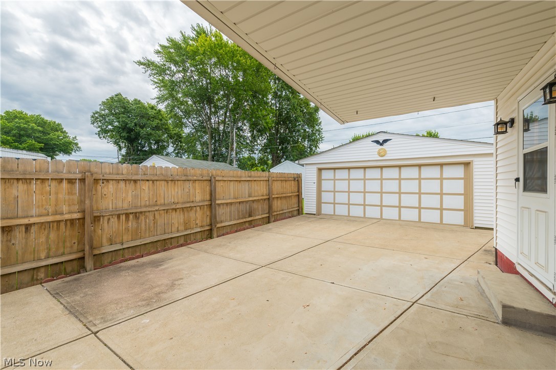 845 Jamestown Avenue Property Photo 44