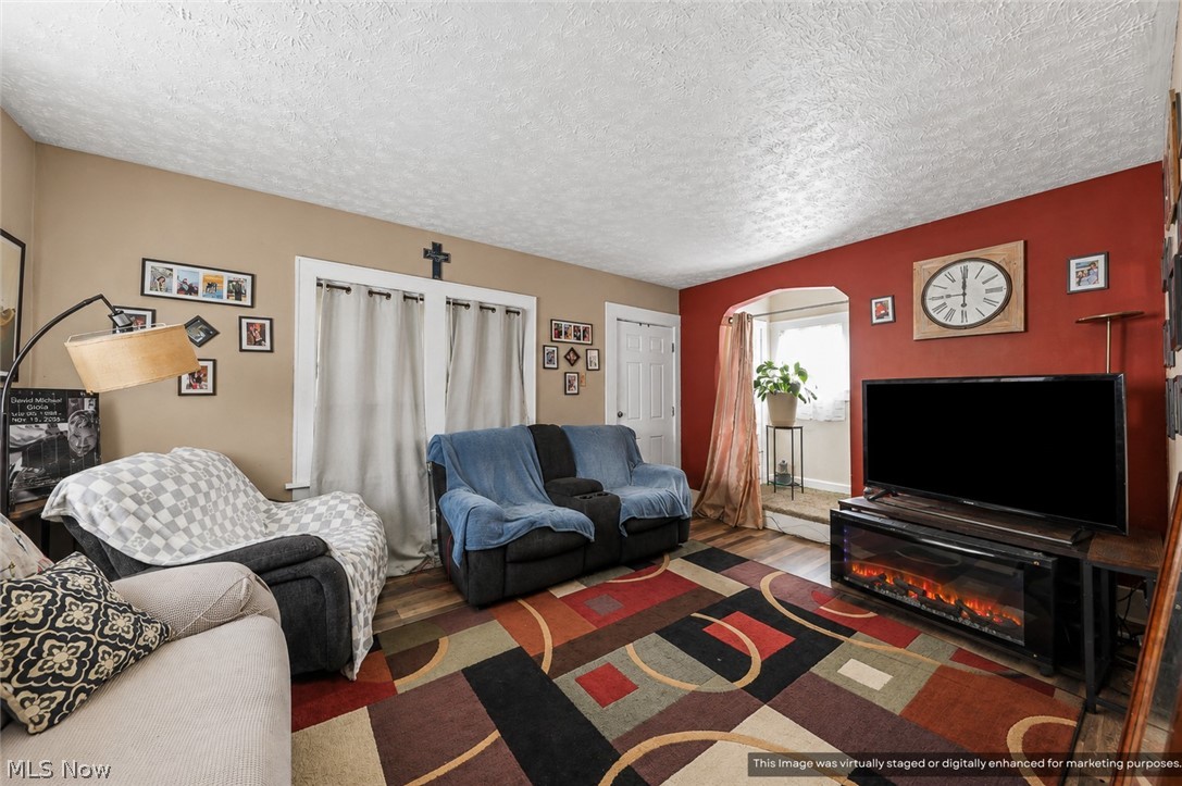 912 Hunt Street Property Photo 5