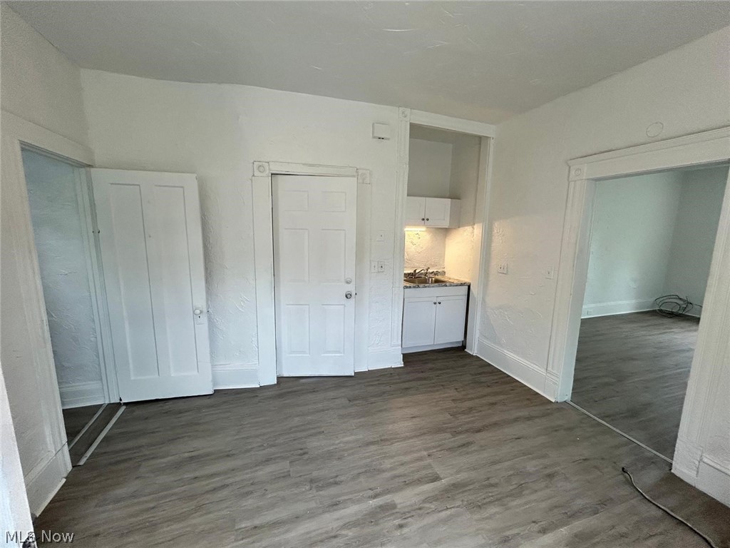 3654 E 53rd Street 3 Property Photo 4