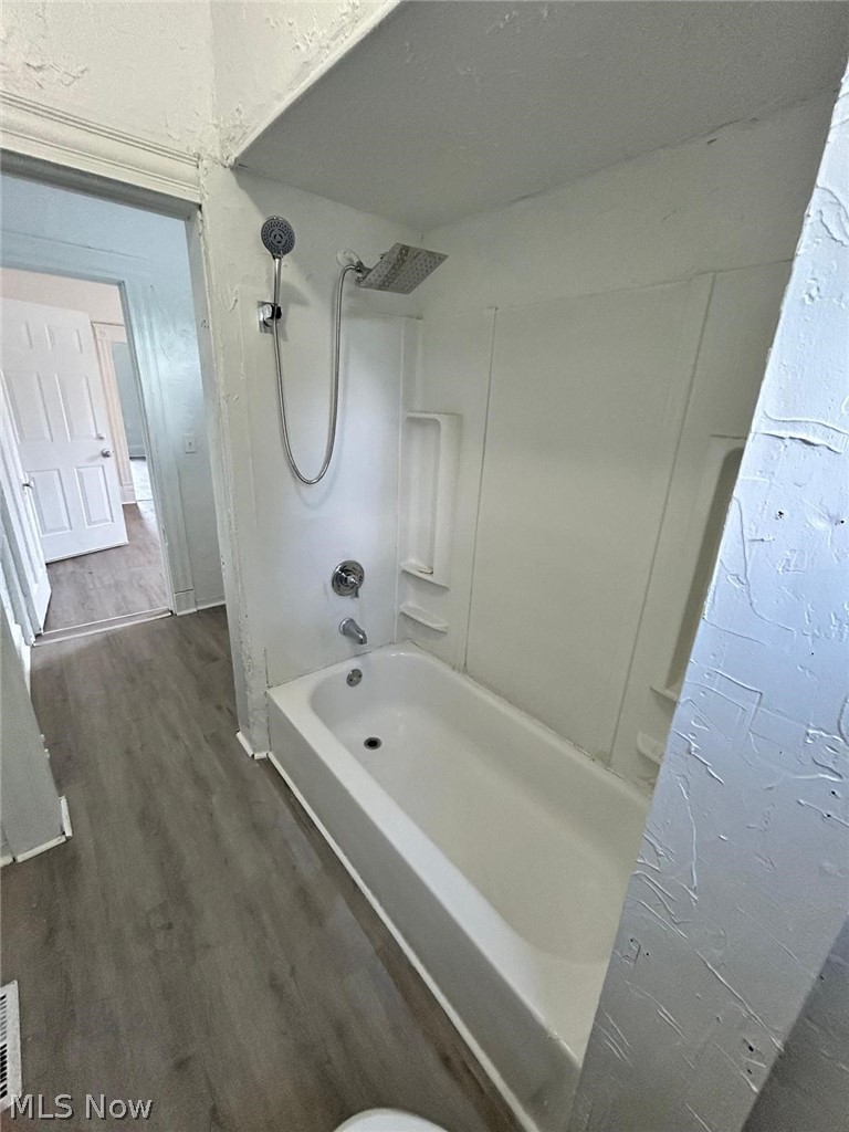 3654 E 53rd Street 3 Property Photo 6