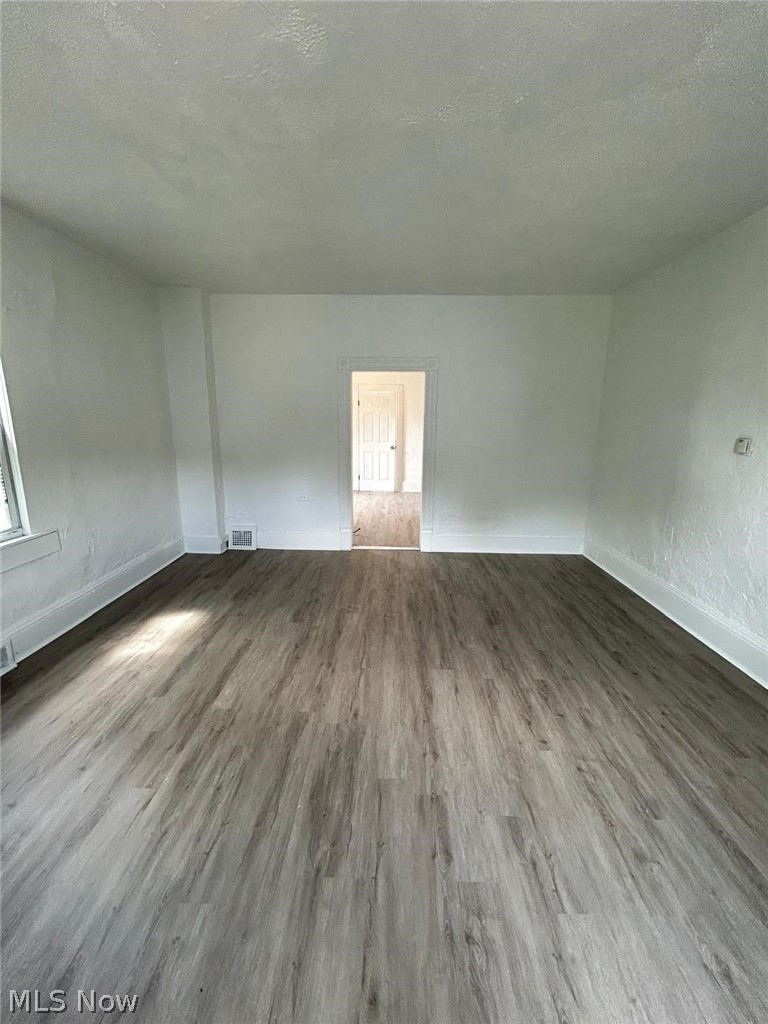 3654 E 53rd Street 3 Property Photo 10
