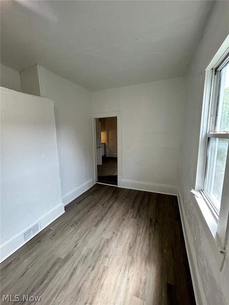 3654 E 53rd Street 3 Property Photo 12