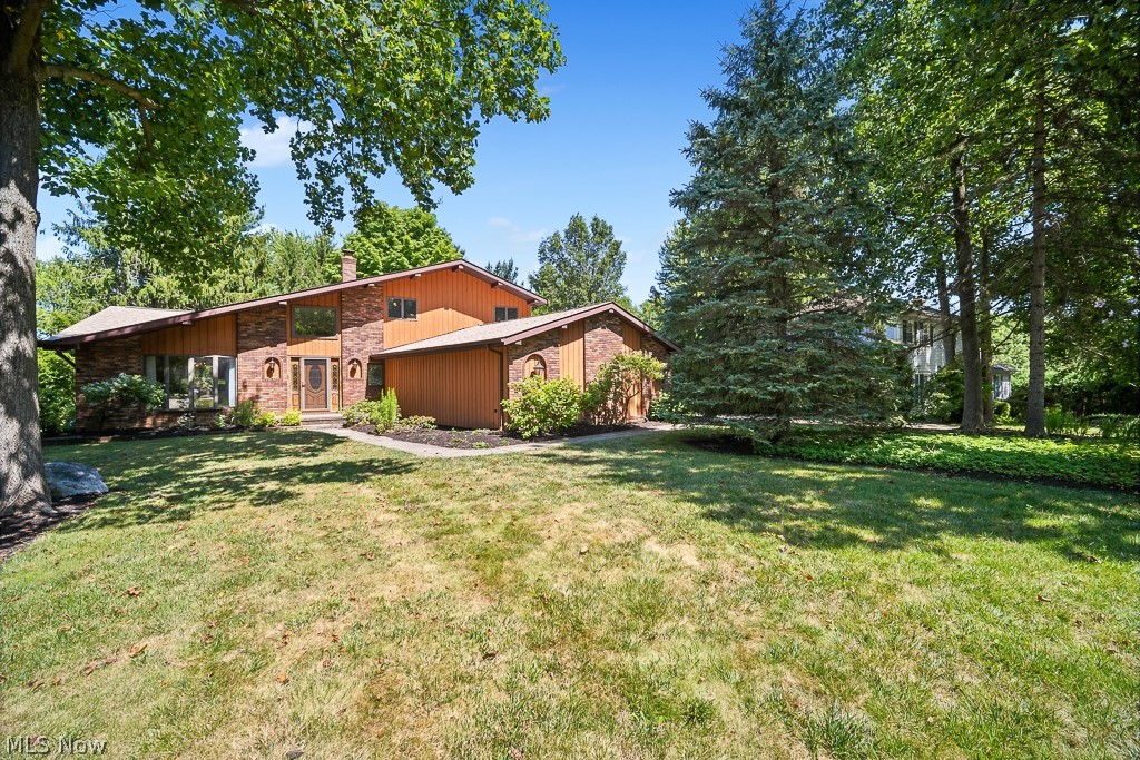6551 Queens Way Property Photo 1