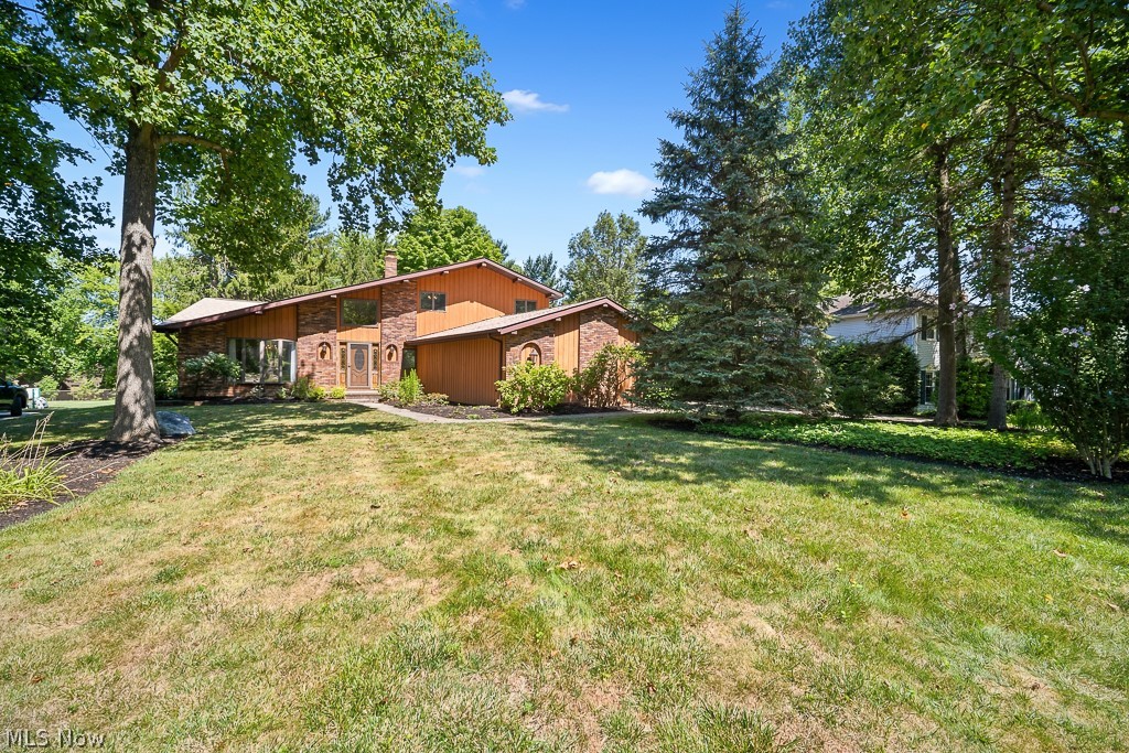 6551 Queens Way Property Photo 2
