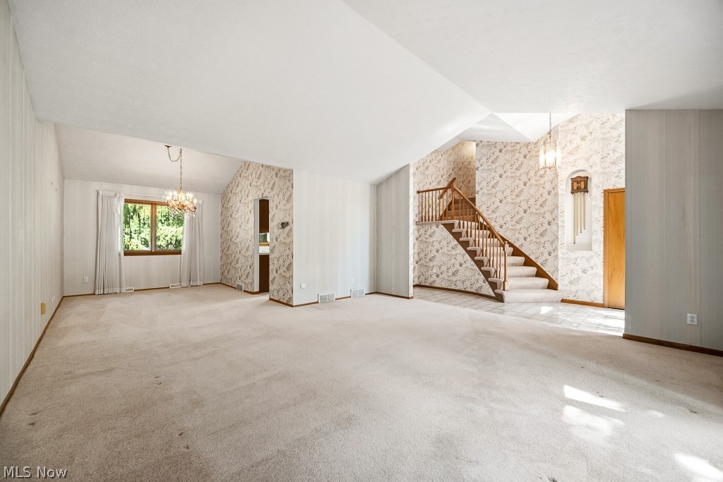 6551 Queens Way Property Photo 8