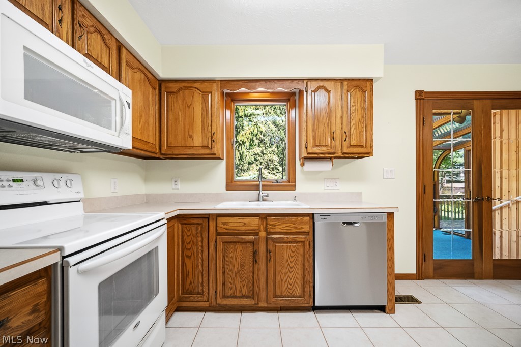 6551 Queens Way Property Photo 13