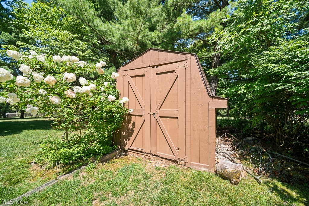 6551 Queens Way Property Photo 39
