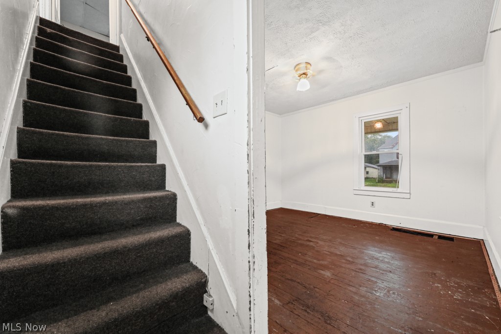 225 W Indiana Avenue Property Photo 15