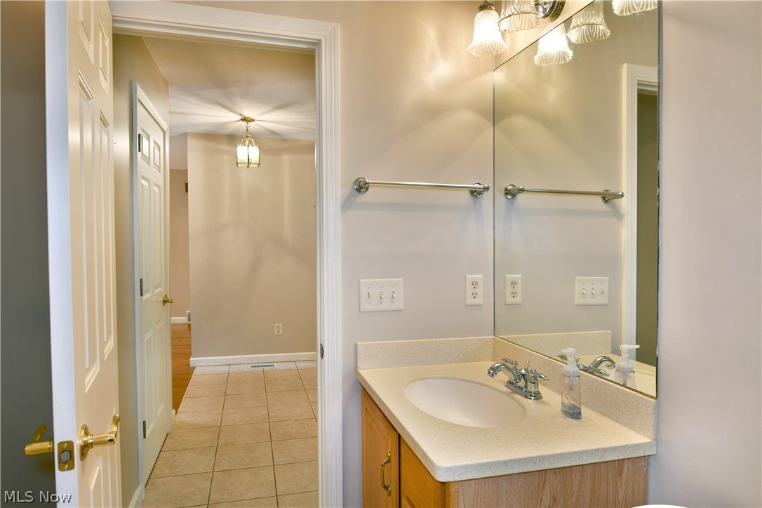 8121 Hitchcock Road 9 Property Photo 32