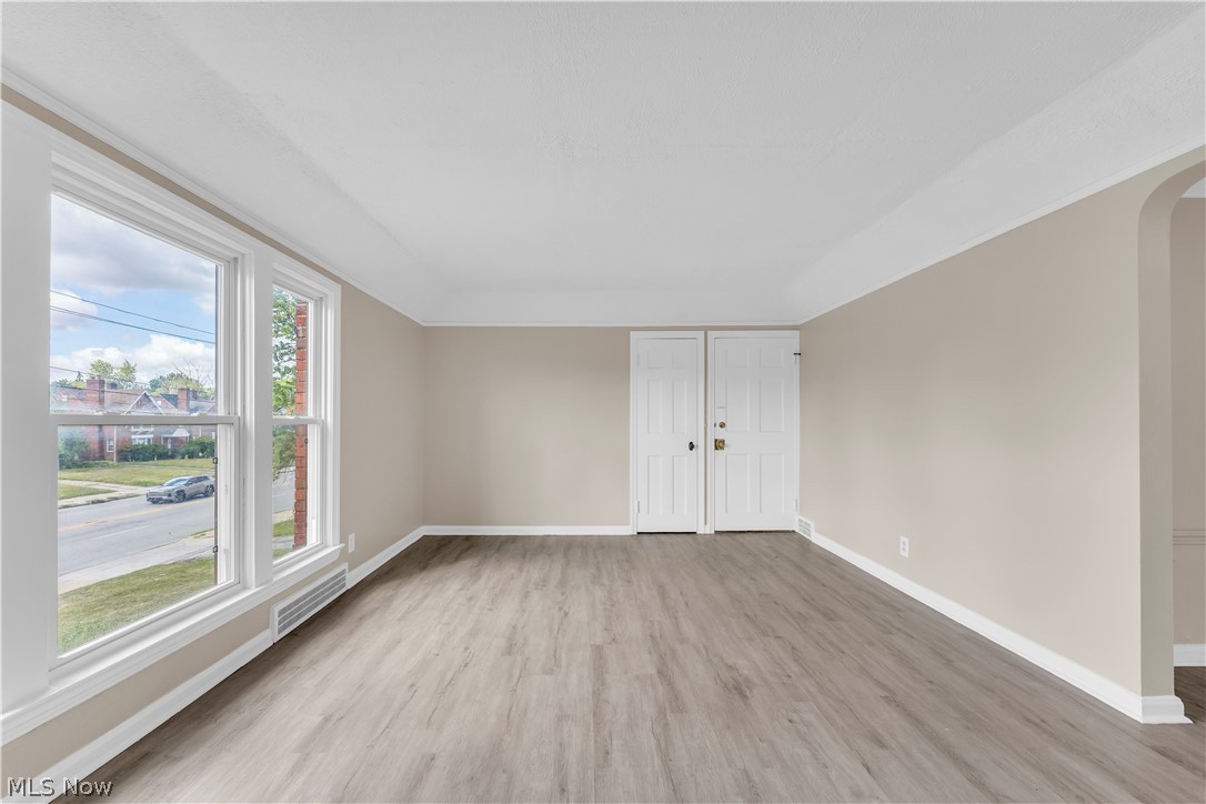 13613 Cedar Road 2/up Property Photo 6