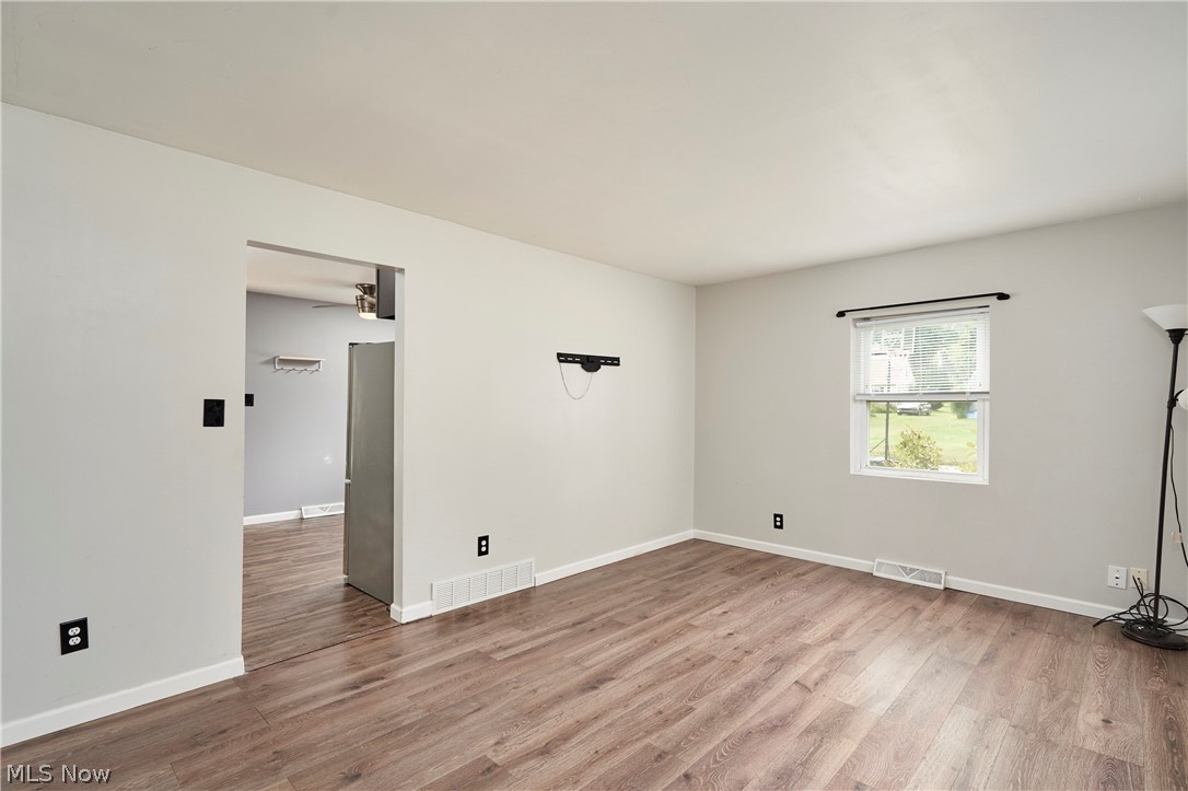 3261 Dewalt Drive Property Photo 6
