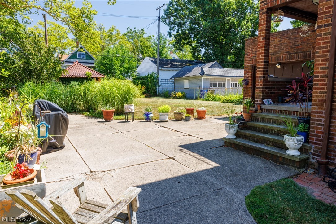 2065 West Boulevard Property Photo 5