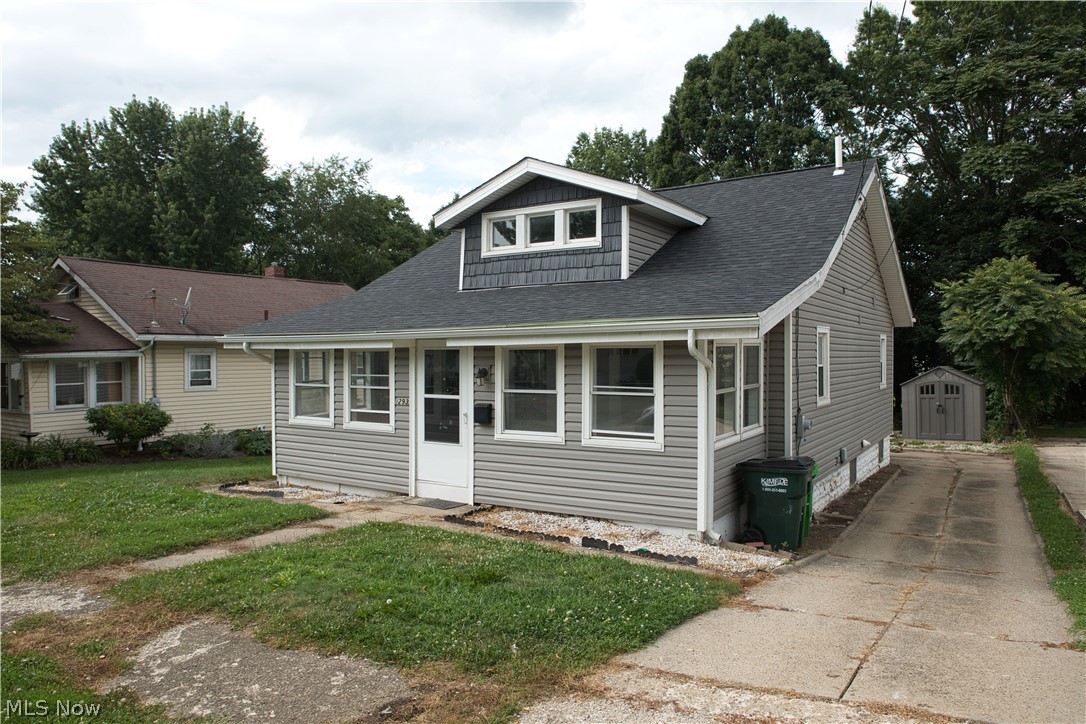 293 E Cassell Avenue Property Photo 1
