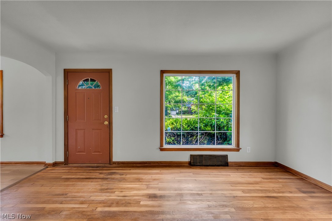 14404 Rockside Road Property Photo 3