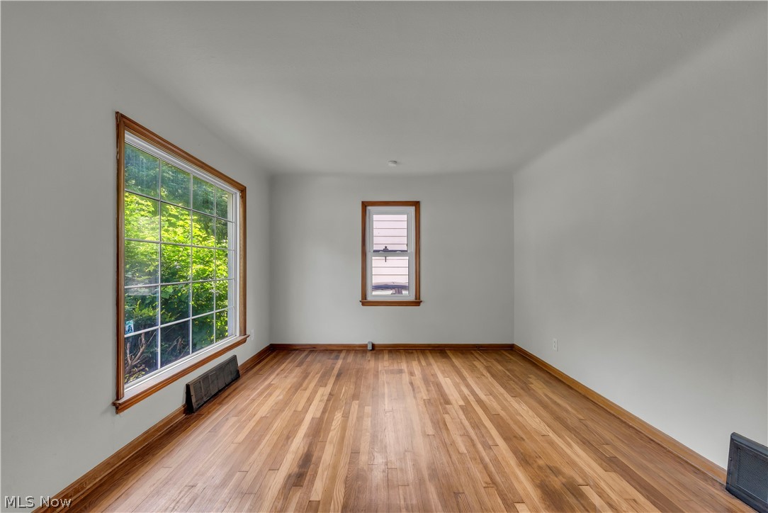 14404 Rockside Road Property Photo 4