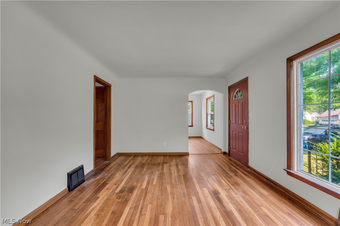14404 Rockside Road Property Photo 5
