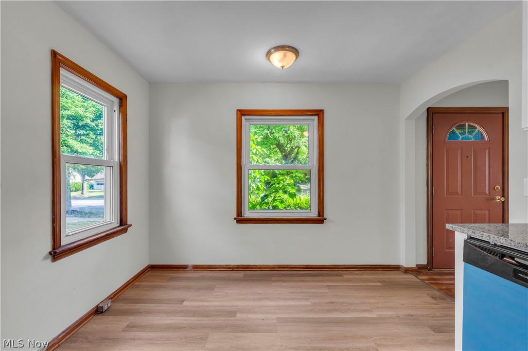 14404 Rockside Road Property Photo 6