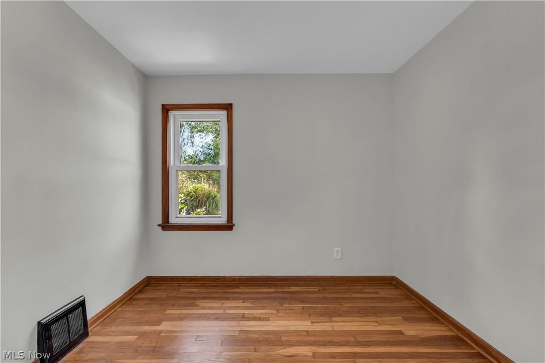 14404 Rockside Road Property Photo 12