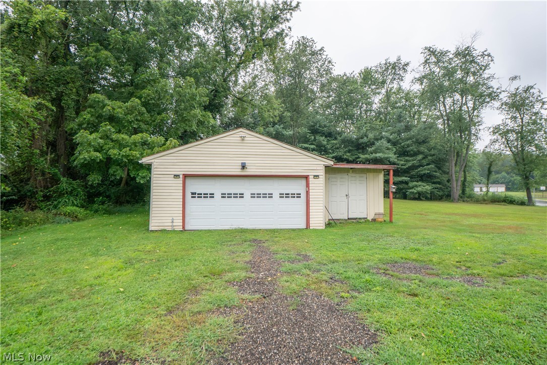 1125 Perry Drive Nw Property Photo 3