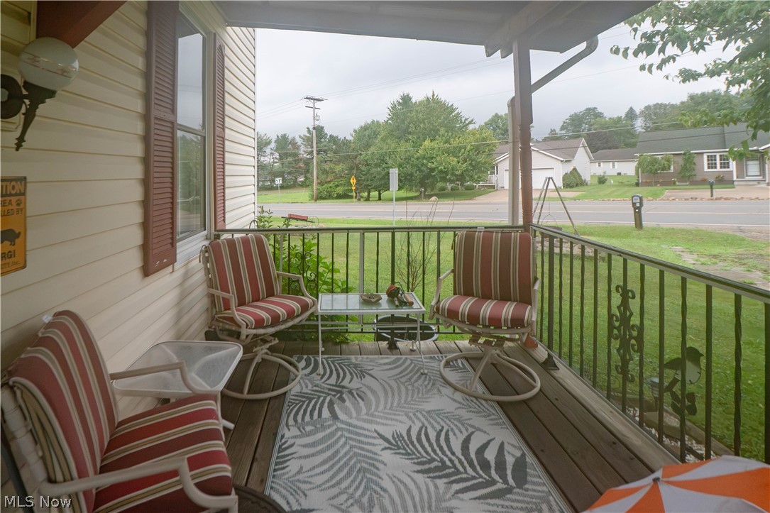 1125 Perry Drive Nw Property Photo 5