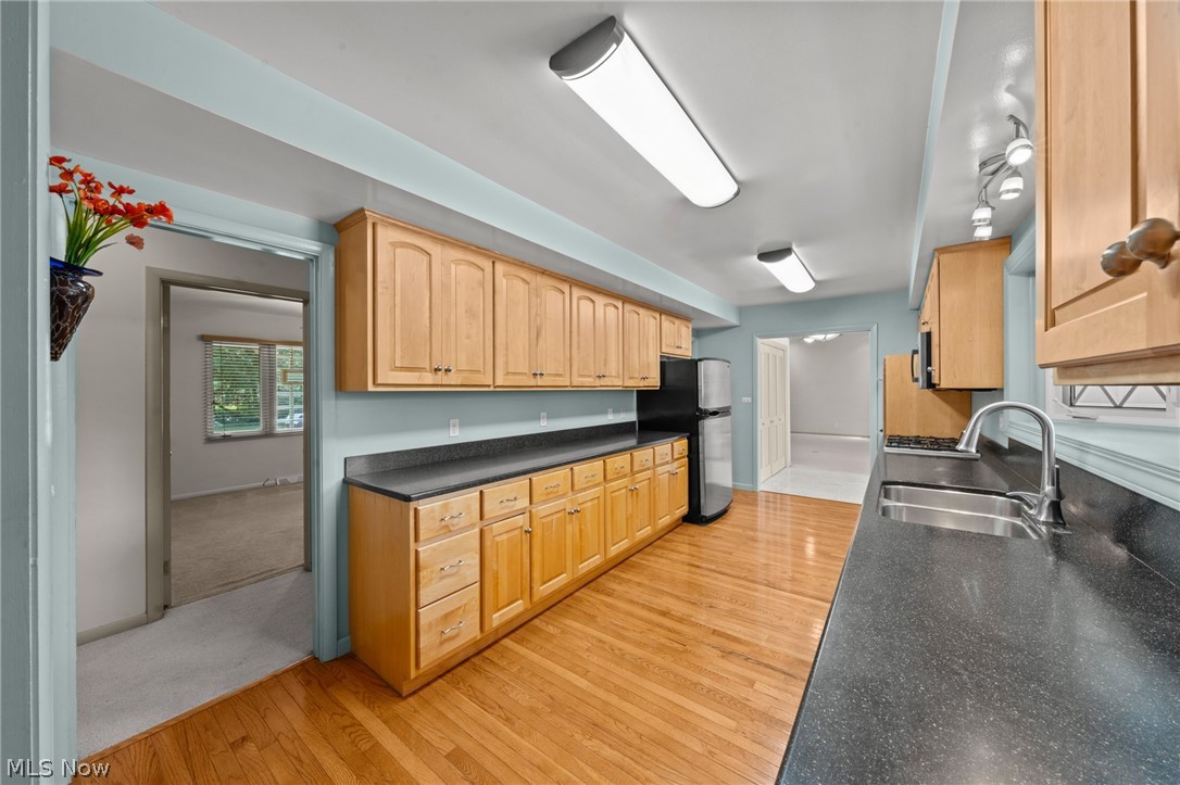 24800 Shaker Boulevard Property Photo 13