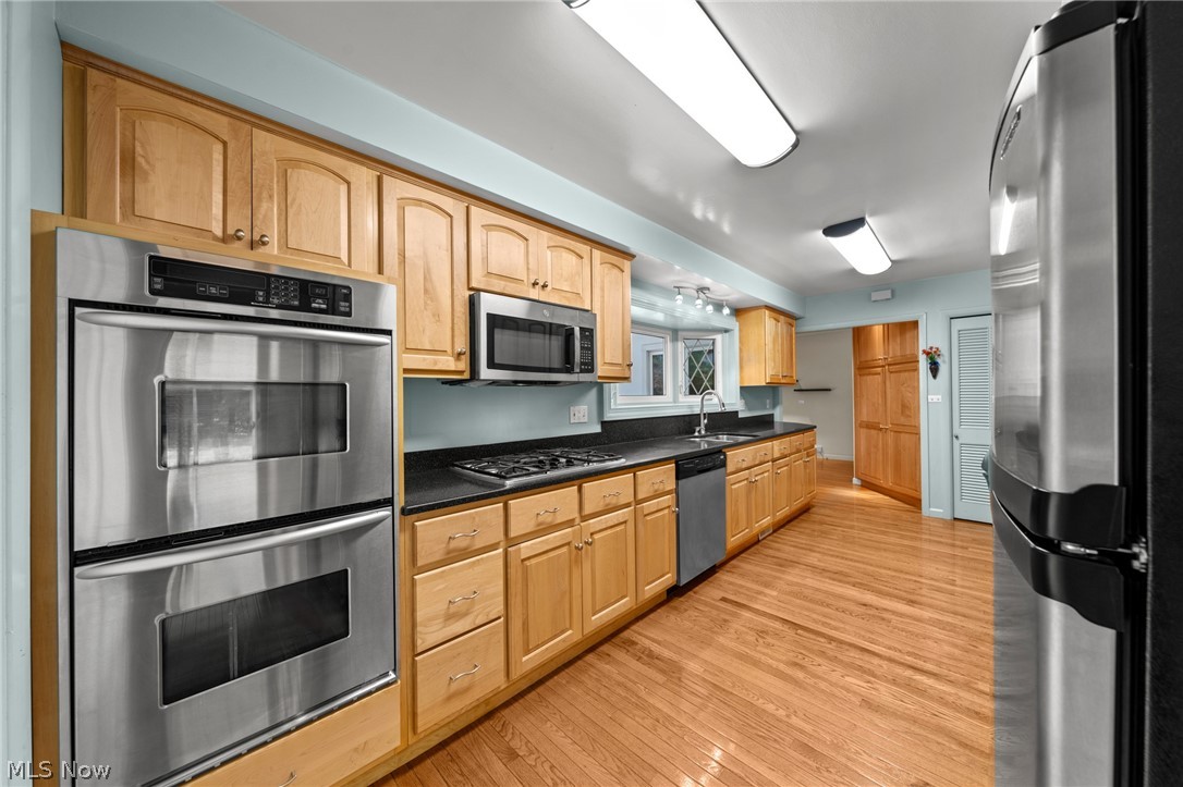 24800 Shaker Boulevard Property Photo 14
