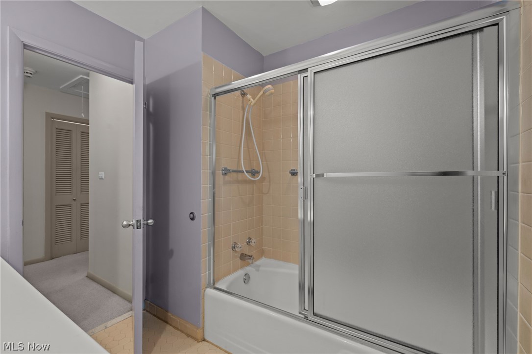 24800 Shaker Boulevard Property Photo 25