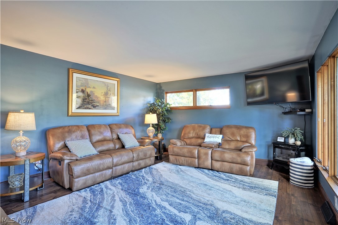 4184 Hunsicker Drive Property Photo 16