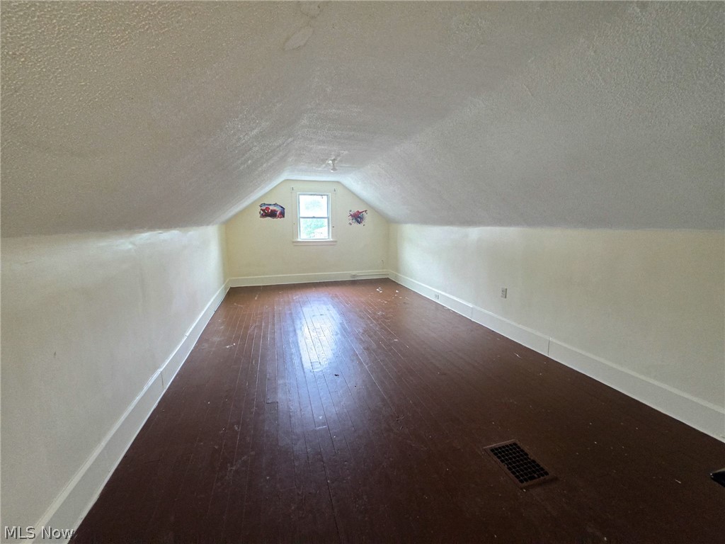 875 Cameron Avenue Property Photo 28