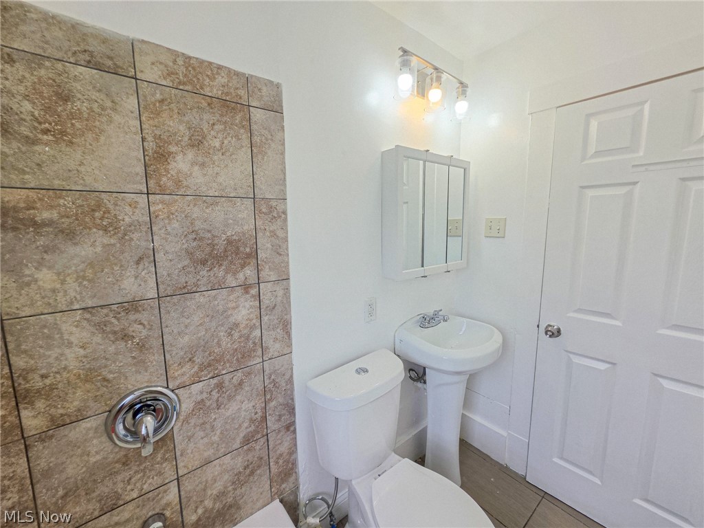 875 Cameron Avenue Property Photo 32