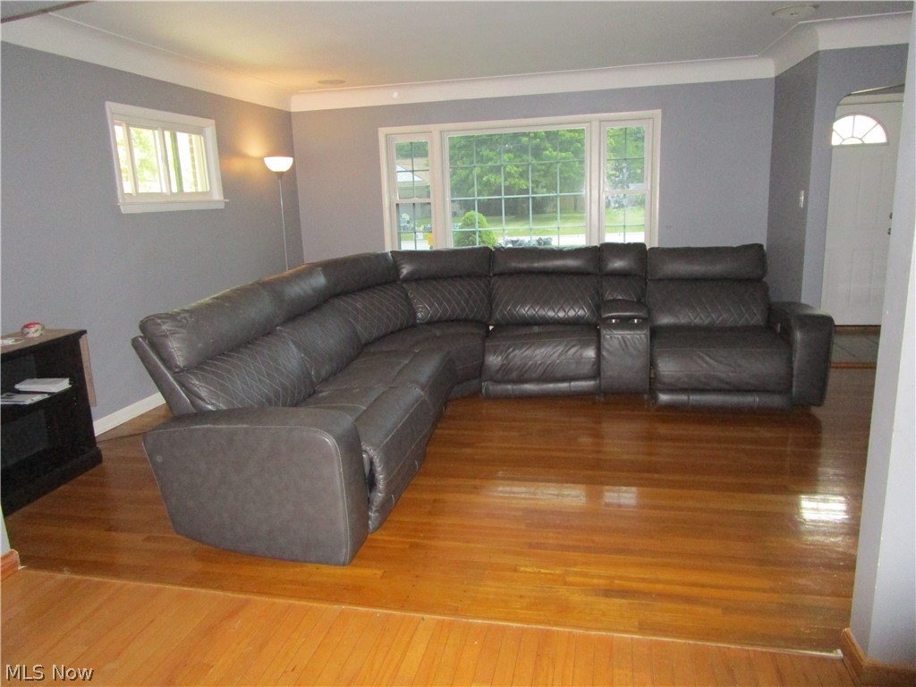 434 Douglas Boulevard Property Photo 2