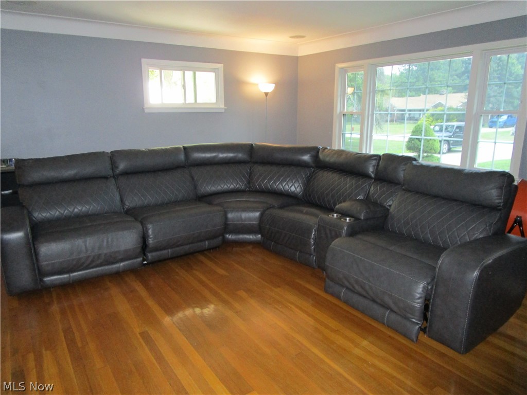 434 Douglas Boulevard Property Photo 3