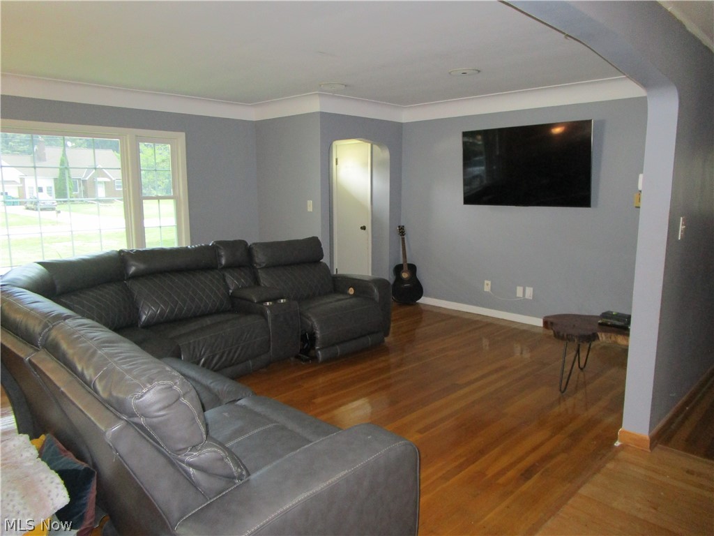 434 Douglas Boulevard Property Photo 4