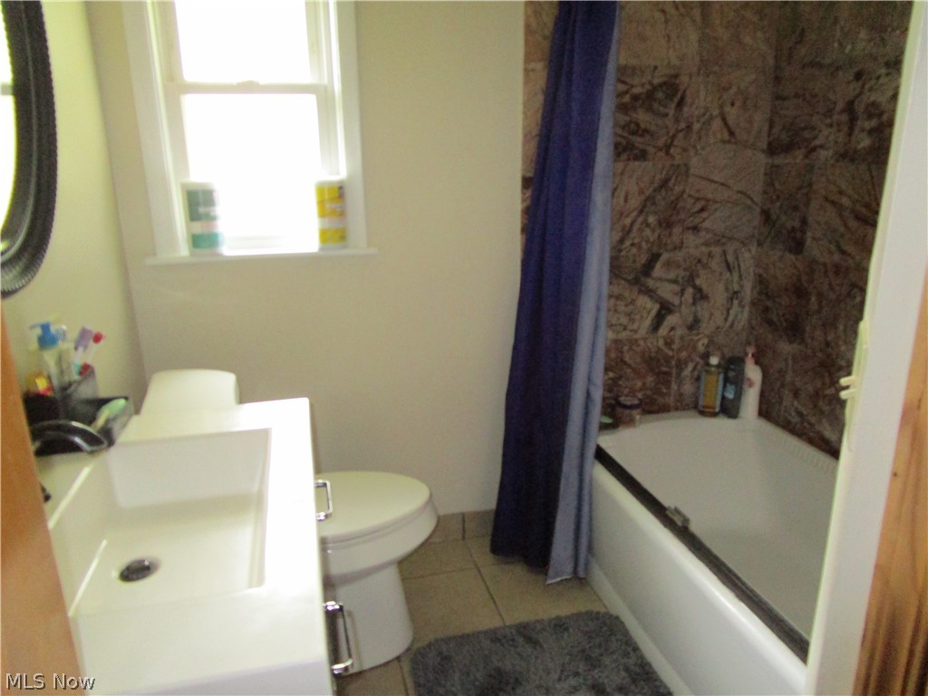 434 Douglas Boulevard Property Photo 12